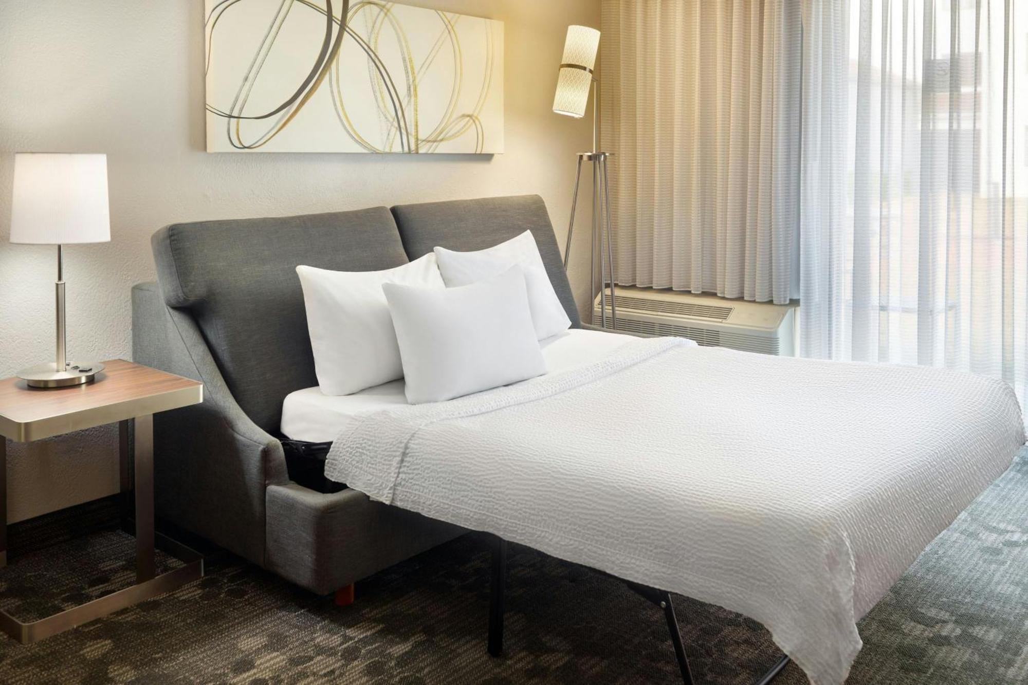 Courtyard By Marriott Atlanta Airport South/Sullivan Road College Park Exterior foto