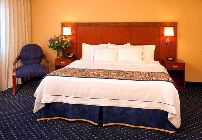 Courtyard By Marriott Atlanta Airport South/Sullivan Road College Park Exterior foto